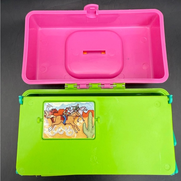 Vintage 1993 Caboodles Rec Room Playset Case Toy Biz w/Doll & Car Polly Pocket - Picture 3 of 13